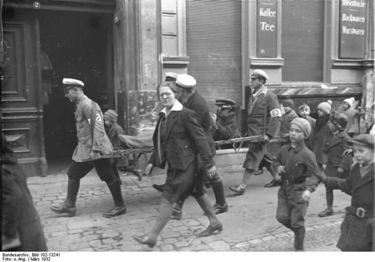 Der Unter­gang Wei­mars – Bür­ger­li­che Mythen und die Realität